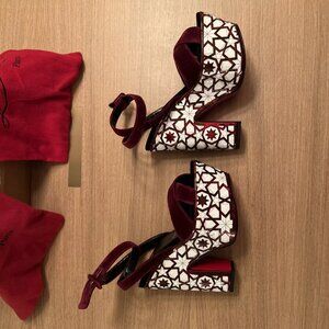 Christian Louboutin Superyaz Ankle Strap Maroon Velvet Platform Sandal SZ.38.5